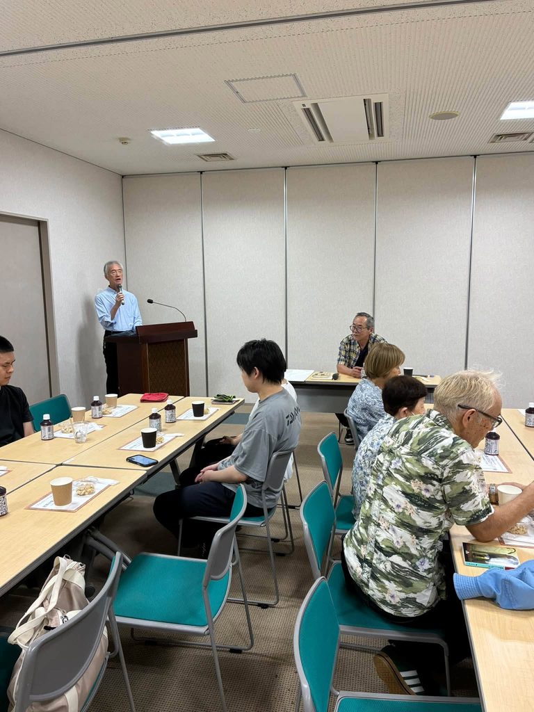 会場の様子参加者14名